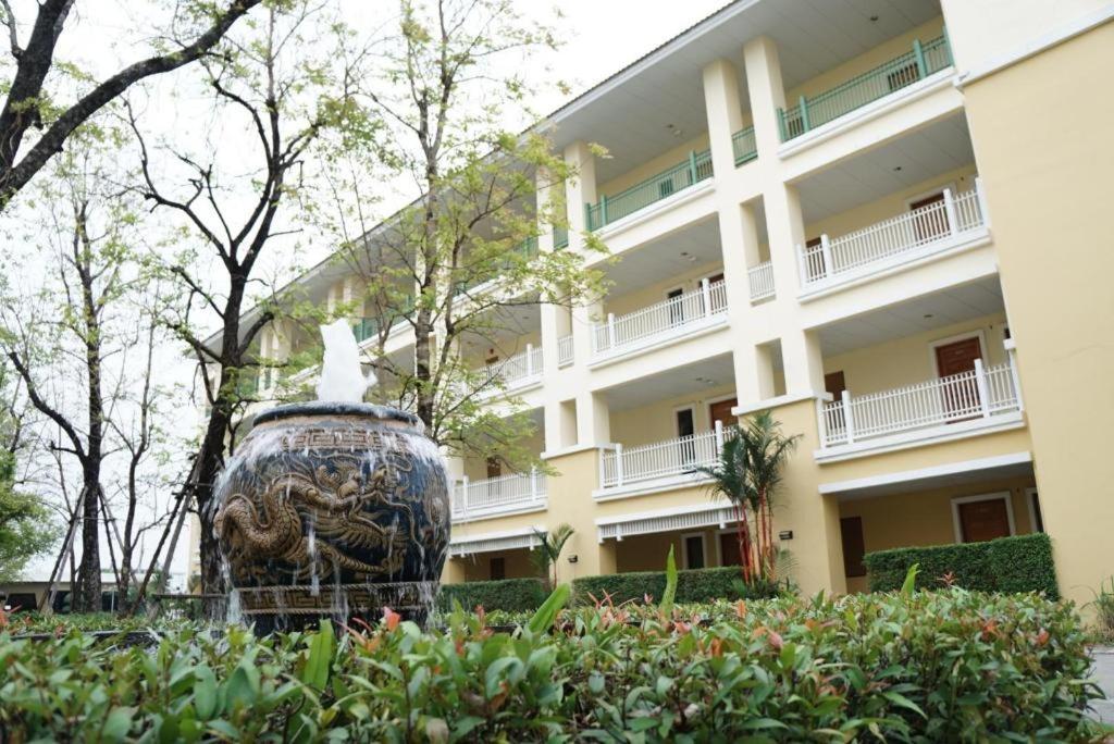 The One Residence Hotel Banguecoque Exterior foto
