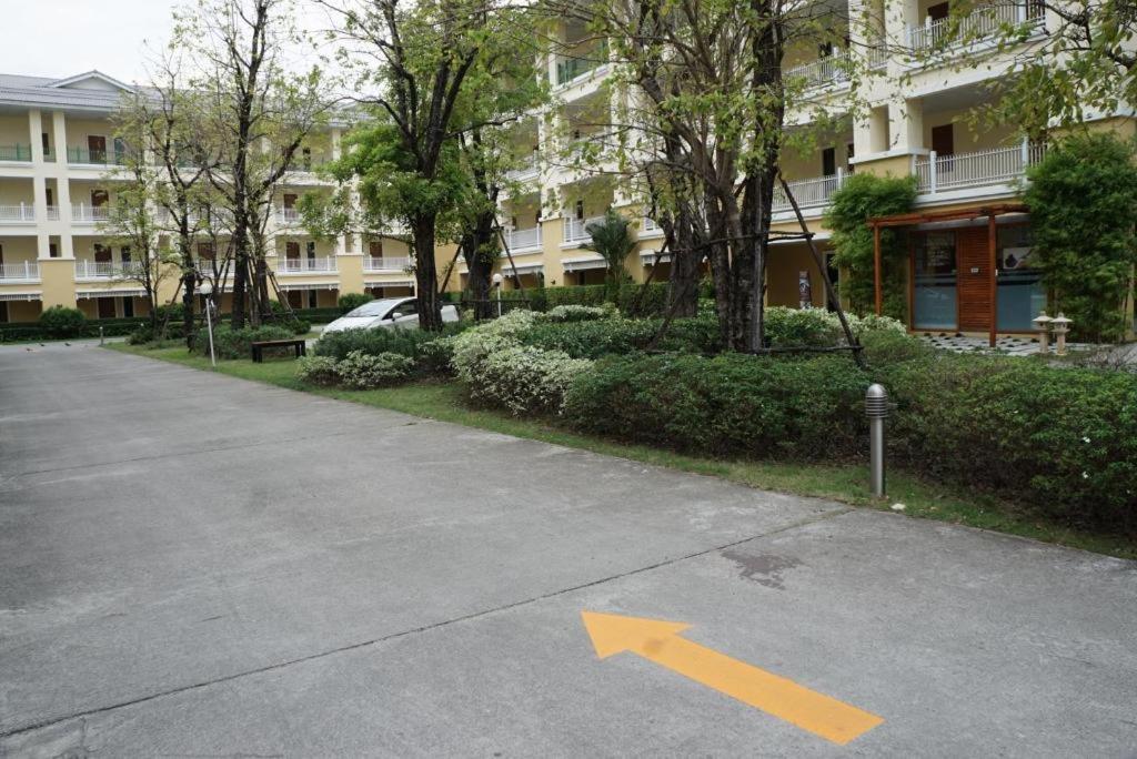 The One Residence Hotel Banguecoque Exterior foto