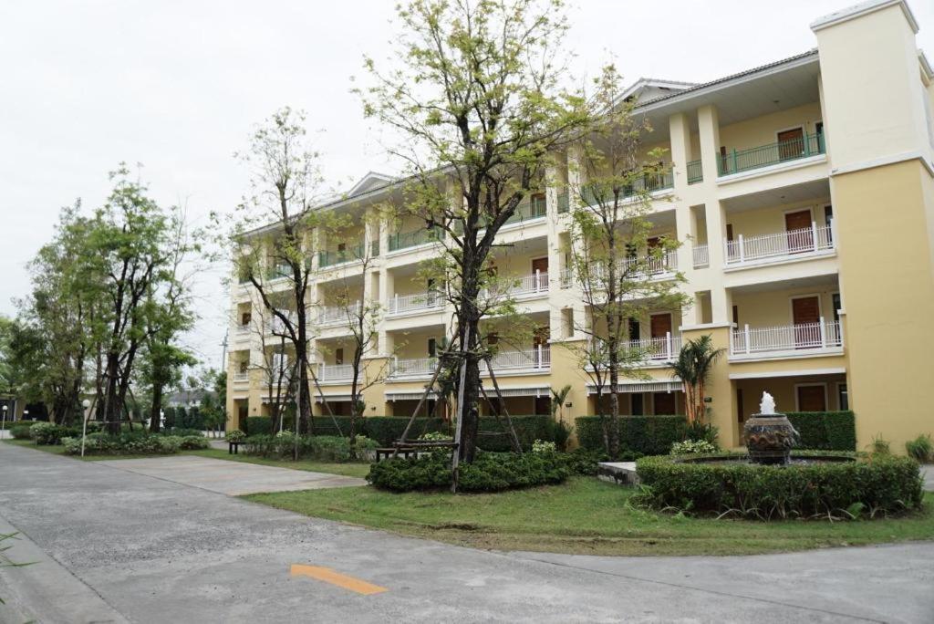 The One Residence Hotel Banguecoque Exterior foto