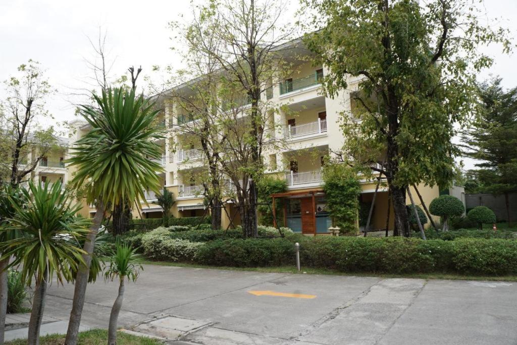 The One Residence Hotel Banguecoque Exterior foto