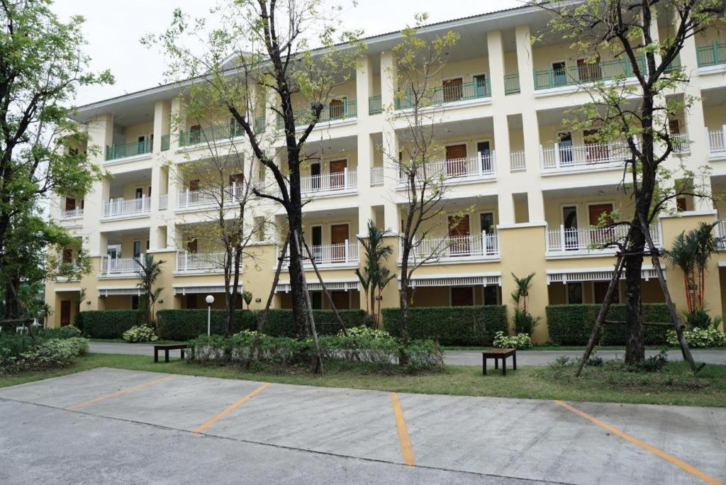 The One Residence Hotel Banguecoque Exterior foto