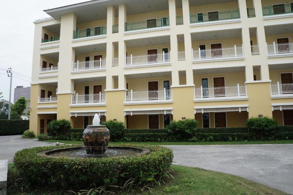 The One Residence Hotel Banguecoque Exterior foto